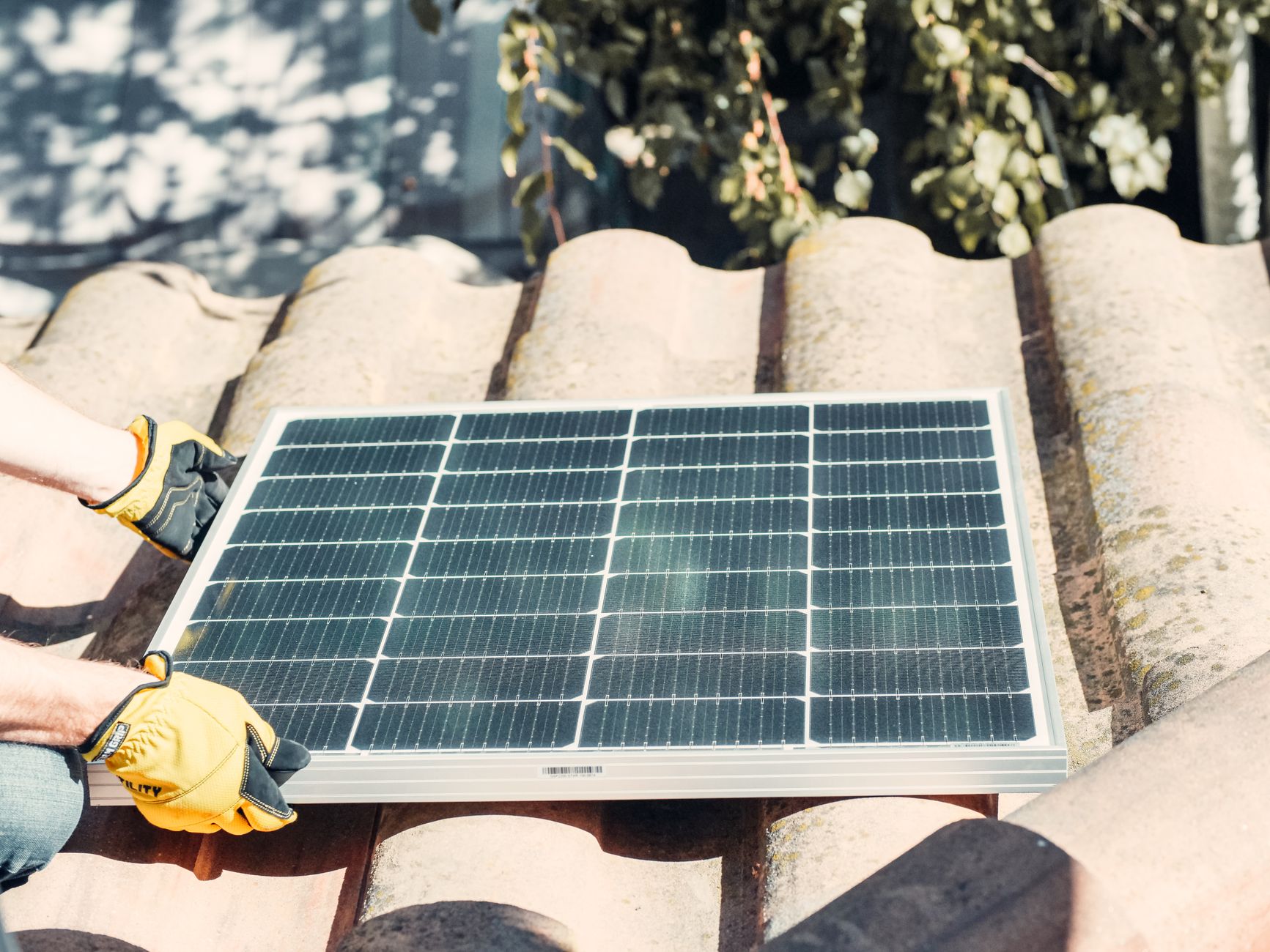 Installateur panneaux solaires équipe à Nice